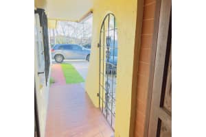 416 San Mateo Drive, Palm Springs, FL 33461 - MLS#B26003313