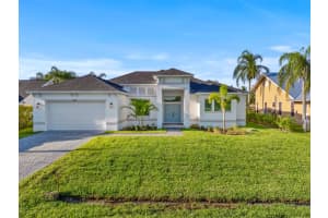 632 Seahouse Drive, Port Saint Lucie, FL 34983 - MLS#B26003393