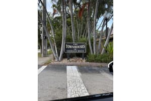 802 Saint Andrews Road 15, Hollywood, Fl 33021, Hollywood