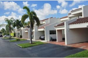 6667 Racquet Club Drive, Lauderhill, FL 33319 - MLS#B26003407