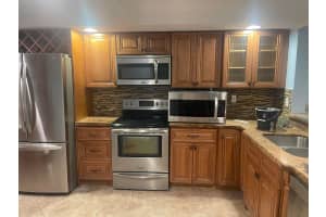 6667 Racquet Club Drive, Lauderhill, FL 33319 - MLS#B26003407