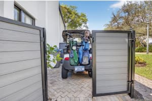 3707 Bridgewood Drive, Boca Raton, FL 33434 - MLS#B26003490