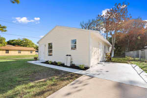 210 22nd Street, Fort Pierce, FL 34950 - MLS#B26003503