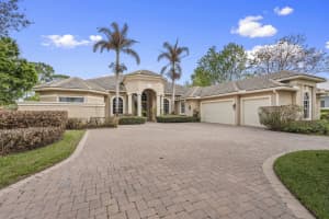7424 Laurels Place, Port Saint Lucie, FL 34986 - MLS#B26003512