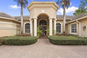 7424 Laurels Place, Port Saint Lucie, FL 34986 - MLS#B26003512