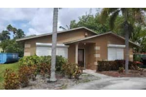 195 Nw 14th Way, Dania Beach, Fl 33004, Dania Beach