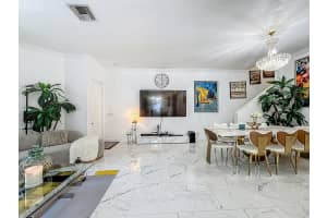 5524 Boynton Gardens Drive, Boynton Beach, FL 33437 - MLS#B26003533