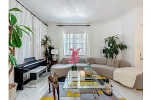 5524 Boynton Gardens Drive, Boynton Beach, FL 33437 - MLS#B26003533