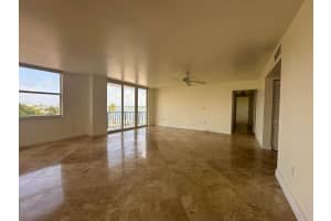 301 Croton Avenue, Lantana, FL 33462 - MLS#B26003549