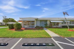 203 Manatee Lane, Fort Pierce, FL 34982 - MLS#B26003596