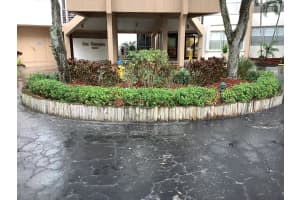 1300 St Charles Place, Pembroke Pines, FL 33026 - MLS#B26003614