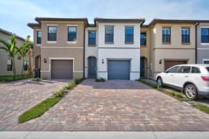 8632 Escue Street, Lake Worth, FL 33467 - MLS#B26003638