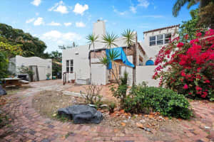 418 Lakewood Road, West Palm Beach, FL 33405 - MLS#B26003642