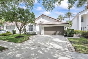 981 Delray Lakes Drive, Delray Beach, FL 33444 - MLS#B26003655