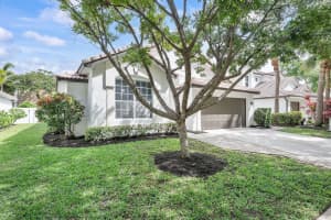 981 Delray Lakes Drive, Delray Beach, FL 33444 - MLS#B26003655