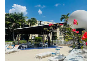 890 Federal Highway, Lantana, FL 33462 - MLS#B26003661