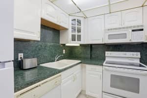 2000 Ocean Boulevard, Pompano Beach, FL 33062 - MLS#B26003675