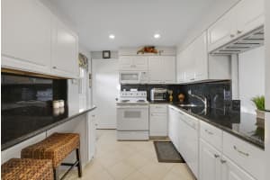 6461 2nd Avenue, Boca Raton, FL 33487 - MLS#B26003707