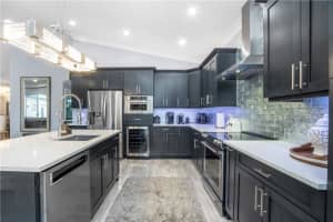 10361 54th Place, Coral Springs, FL 33076 - MLS#B26003708