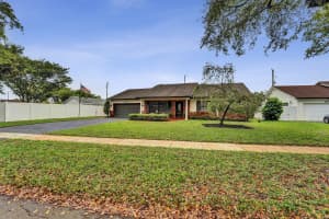 8650 51st Street, Cooper City, FL 33328 - MLS#B26003781