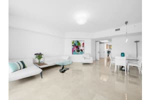 333 Las Olas Way, Fort Lauderdale, FL 33301 - MLS#B26003782