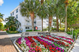 2010 Federal Highway, Boynton Beach, FL 33435 - MLS#B26003812