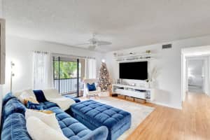 614 Sea Pine Way, West Palm Beach, FL 33415 - MLS#B26003815