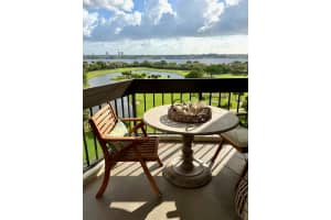 2000 Presidential Way, West Palm Beach, FL 33401 - MLS#B26003848