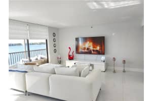 105 Lake Emerald Drive, Oakland Park, FL 33309 - MLS#B26003860