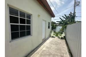 445 109th Street, Miami, FL 33161 - MLS#B26003927