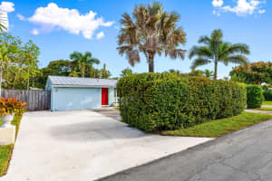 149 27th Place, Boynton Beach, FL 33435 - MLS#B26003975