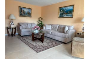115 E Camden E E, West Palm Beach, FL 33417, West Palm Beach, FL 33417 - MLS#B26004101
