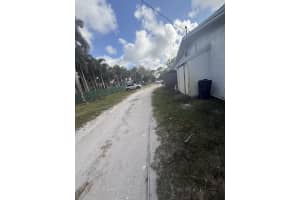5360 73rd Road, Greenacres, FL 33463 Sold 04/30/26