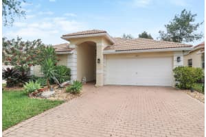 5671 Fountains Drive, Lake Worth, FL 33467 - MLS#B26004139