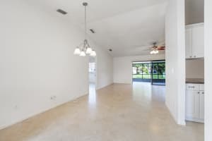 22 Walcott Drive, Boynton Beach, FL 33426 - MLS#B26004232