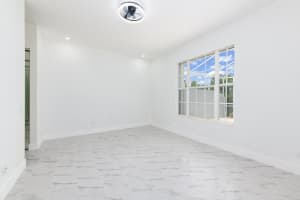 249 Bentley Circle, Port Saint Lucie, FL 34986 - MLS#B26004243