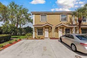 238 122nd Terrace, Pembroke Pines, FL 33025 - MLS#B26004250