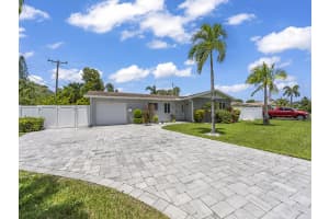 801 Se 14th Street, Deerfield Beach, Fl 33441 Deerfield Beach, FL 33441 - Off Market