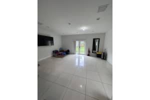 5625 Pierce Street, Hollywood, FL 33021 - MLS#B26004299