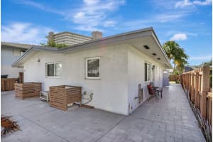 1986 5th Street, Deerfield Beach, FL 33441 - MLS#B26004396