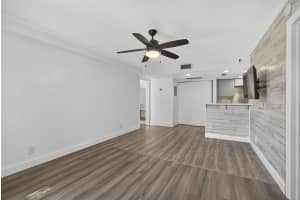 612 Executive Center Drive, West Palm Beach, FL 33401 - MLS#B26004402