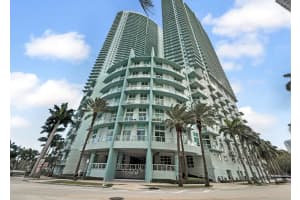 1900 Bayshore Drive, Miami, FL 33132 - MLS#B26004464