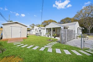 701 Palmetto Street, West Palm Beach, FL 33405 - MLS#B26004466