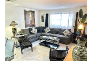 515 Crescent Drive, Hollywood, FL 33021 - MLS#B26004498