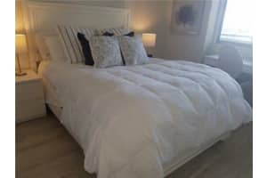 16385 Biscayne Boulevard, North Miami Beach, FL 33160 - MLS#B26004514