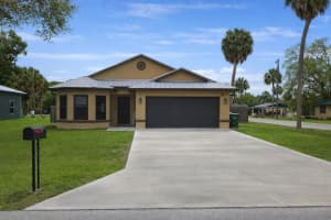 809 Sw 3rd Avenue, Okeechobee, Fl 34974, Okeechobee