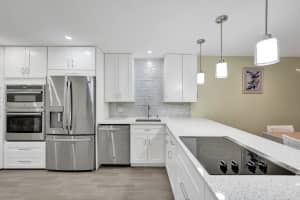 3145 48th Court, Lighthouse Point, FL 33064 - MLS#B26004581