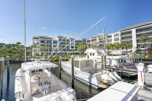 8404 Chapman Oak Court, Palm Beach Gardens, FL 33410 - MLS#B26004623