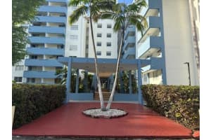 5050 7th Street, Miami, FL 33126 - MLS#B26004631