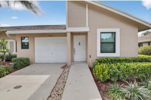 8216 Sweetbriar Way, Boca Raton, FL 33496 - MLS#B26004649